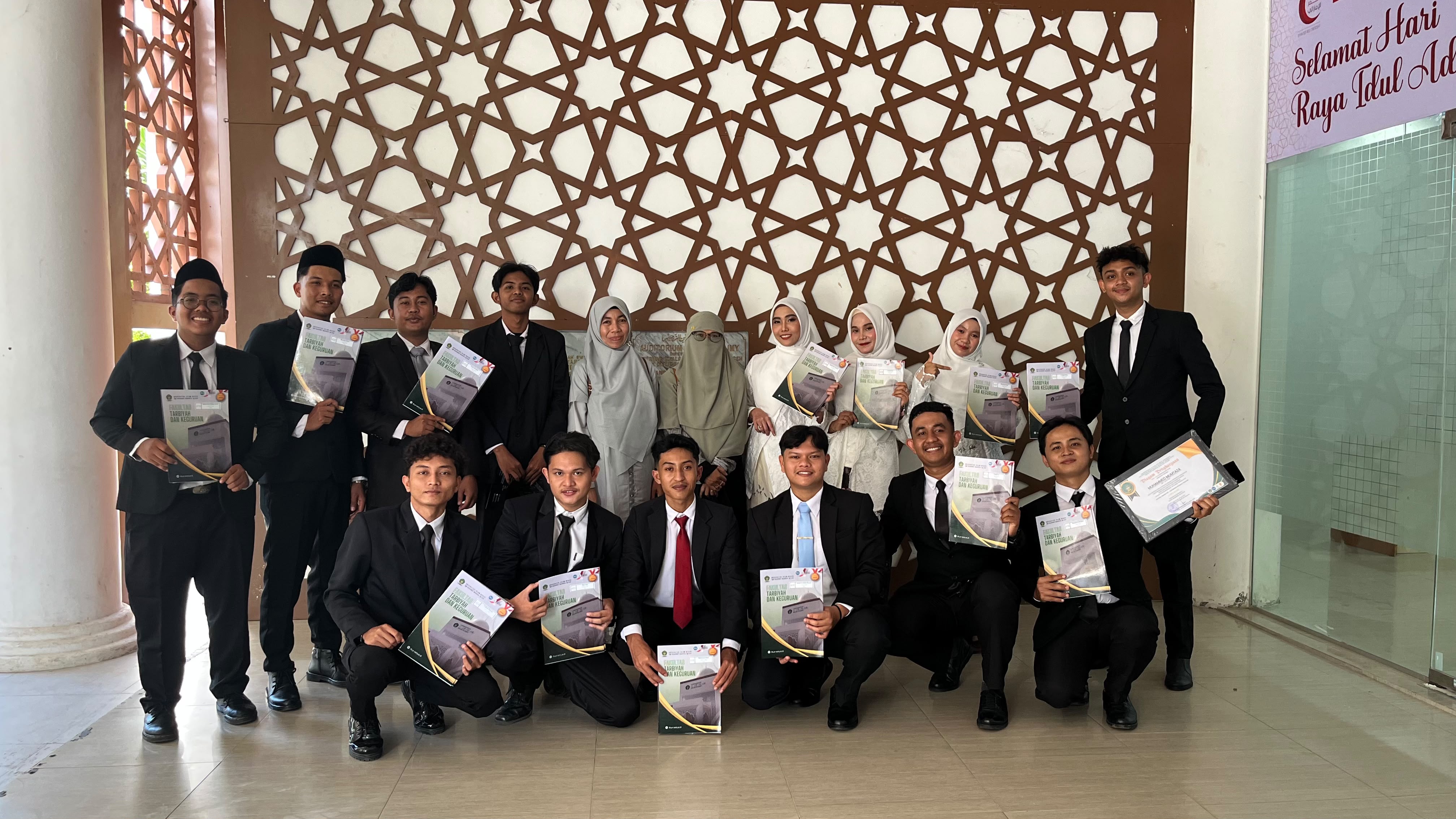 Prodi PTE Luluskan 19 Yudisiawan pada Yudisium Gelombang II FTK UIN Ar-Raniry
